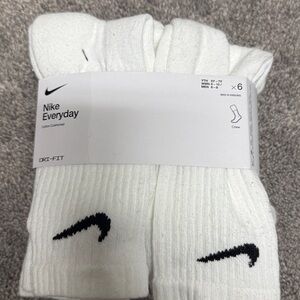 Nike Everyday White Crew Socks with Black Swoosh